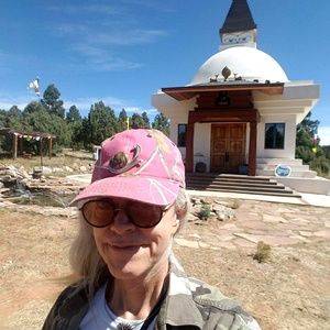 Meet your Posher, Lee